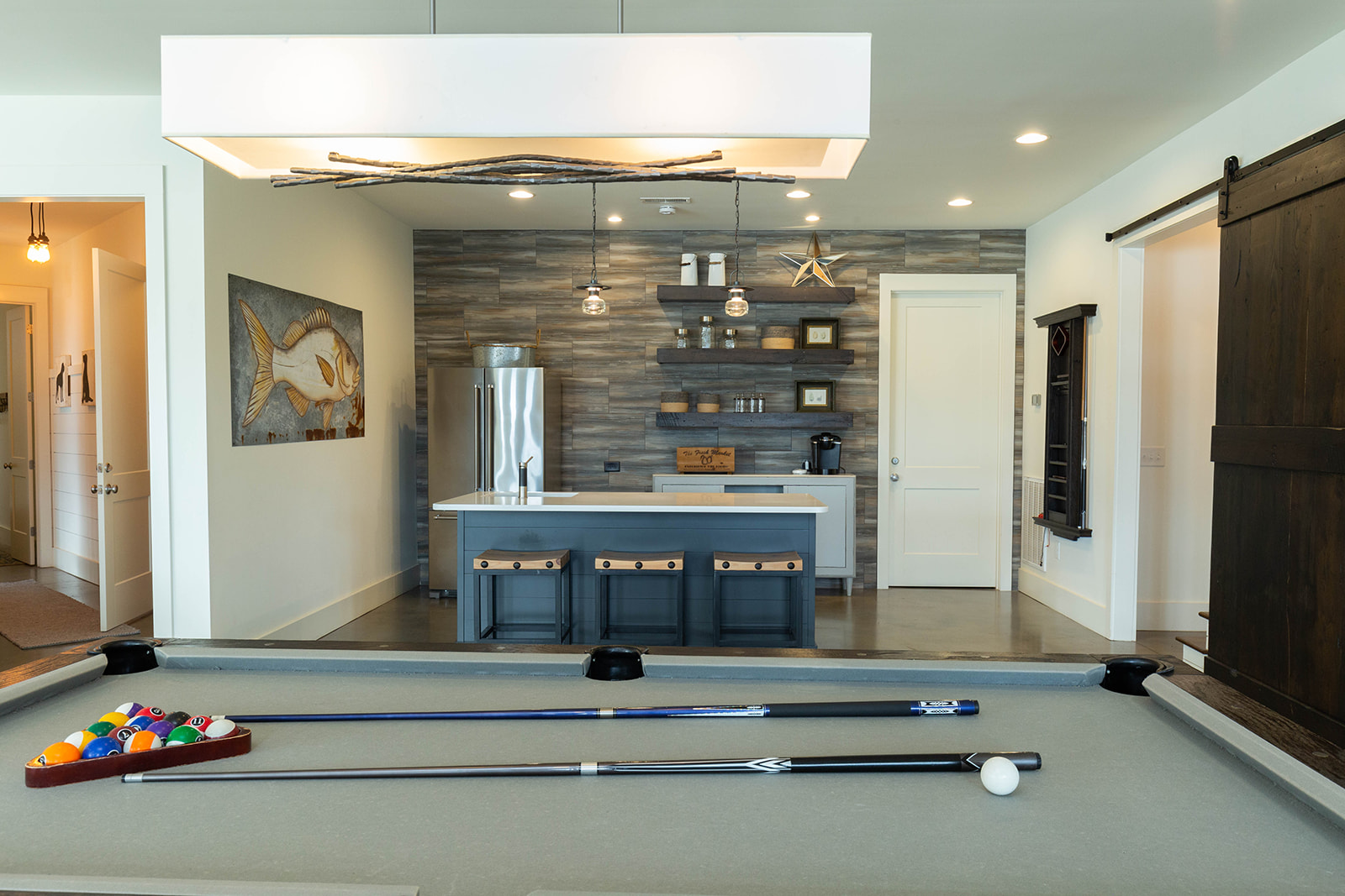 Pool table